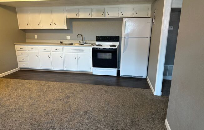 1 bed, 1 bath, 600 sqft, $795, Unit B11 1027 04