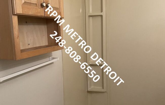 2 beds, 1 bath, $1,295, Unit (NO)