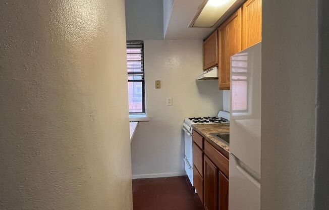 1 bed, 1 bath, 500 sqft, $950, Unit 3311-1F