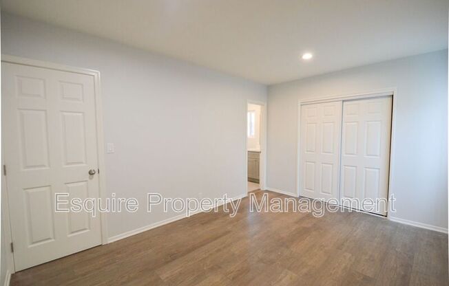 5440 S J ST