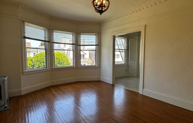 101 Cervantes Boulevard (918r)