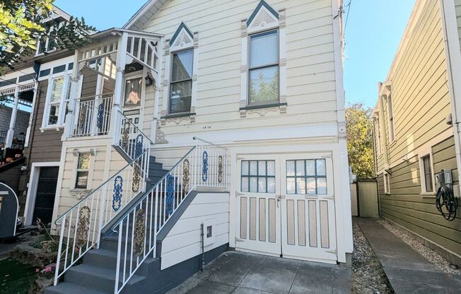 Adorable and Historic Home in West Alameda