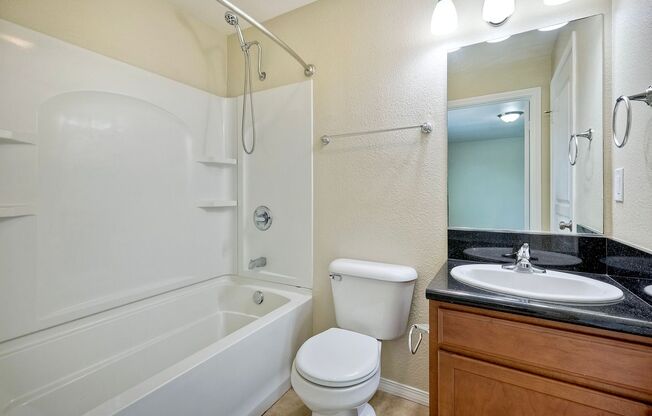 4 beds, 3.5 baths, 2,800 sqft, $4,695, Unit 210