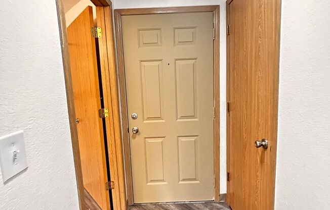 1 bed, 1 bath, 660 sqft, $1,250, Unit H - 074