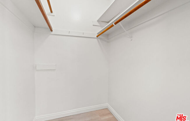 1 bed, 2 baths, 1,076 sqft, $3,400, Unit 703