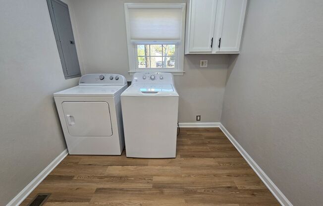 2 beds, 1 bath, $1,600