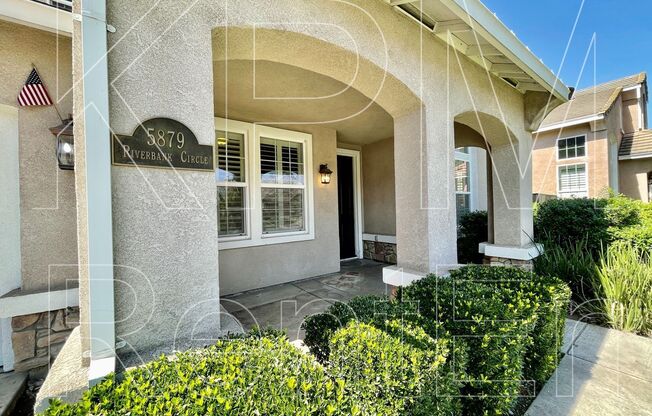 5879 Riverbank Circle