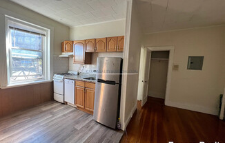 126 Warren St 024
