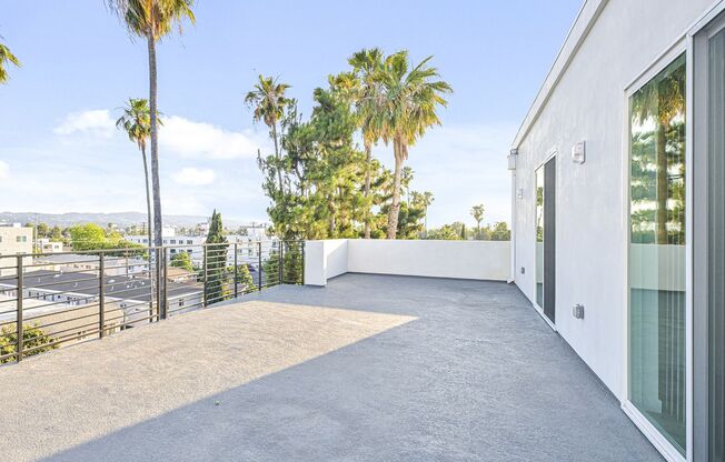 3 beds, 2 baths, 1,400 sqft, $3,700, Unit 502
