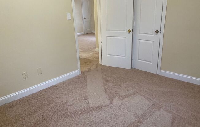 2 beds, 1 bath, $1,150, Unit 2764B