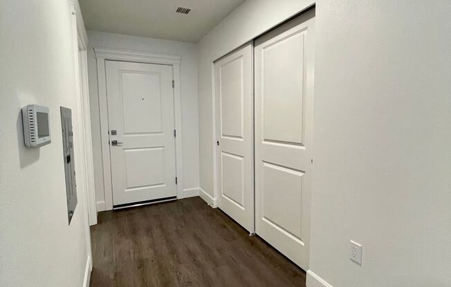 Studio, 1 bath, 327 sqft, $1,650, Unit 410-203