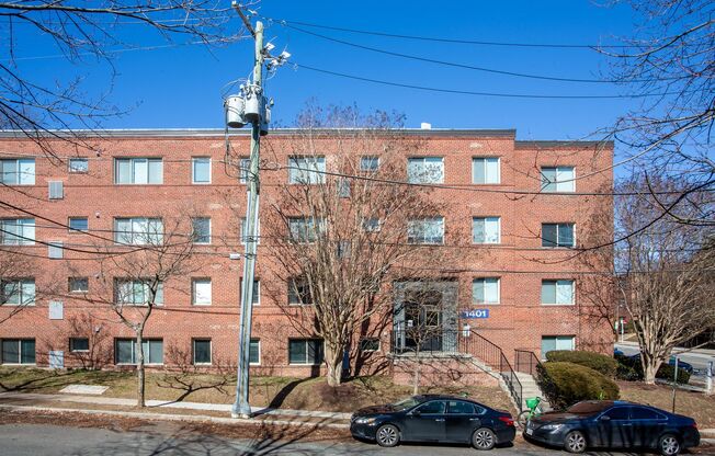 2 beds, 1 bath, 515 sqft, $2,550, Unit 1401-LL6