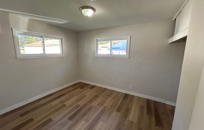 3 beds, 1 bath, $1,300