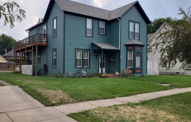 1306 O Ave