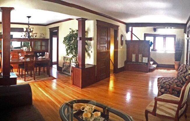 SINGLE FAMILY HOME! Great Location! Laundry, Wood Floors and Parking!