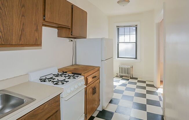 Studio, 1 bath, 423 sqft, $1,635, Unit 540-2C