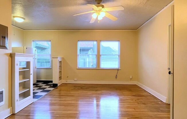Studio, 1 bath, 450 sqft, $1,195, Unit 104