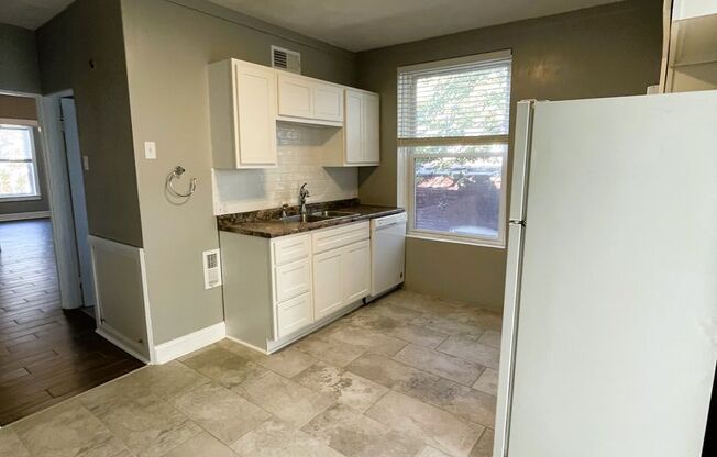 1 bed, 1 bath, 795 sqft, $895, Unit 3224 2nd Floor