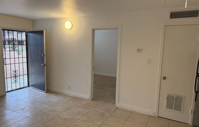 1 Bedroom 1 bath Condo in Central Las Vegas