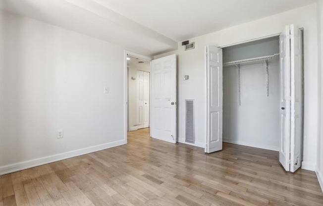 2 beds, 2 baths, 1,050 sqft, $3,550, Unit 6-6W