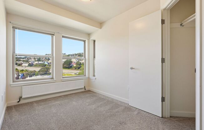 2 beds, 1.5 baths, 901 sqft, $3,695, Unit 14