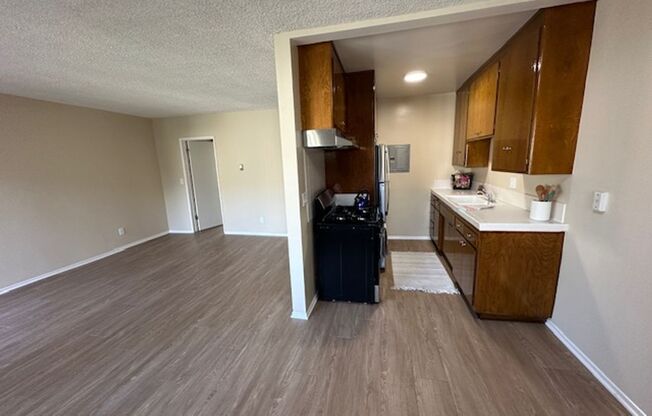 1 bed, 1 bath, $2,095, Unit #10