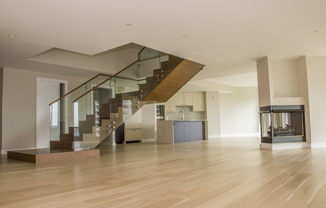 3 beds, 3.5 baths, 3,736 sqft, $22,000, Unit 1102