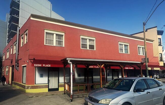 1607 2nd Ave - Studios: ONE MONTH FREE RENT!!