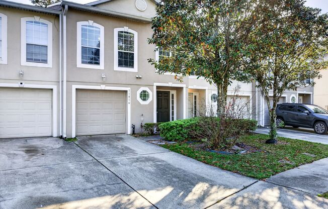 Spacious 3BR Townhome with Loft, Garage & Screened Patio
