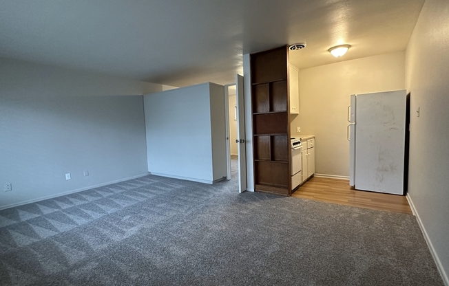 5926 FAUNTLEROY WAY SW