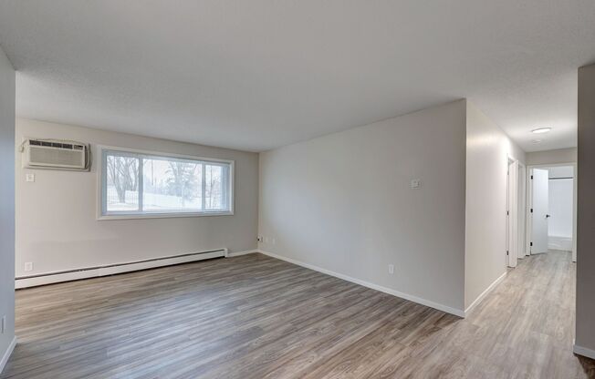 2 beds, 1 bath, 875 sqft, $1,445, Unit 241-307