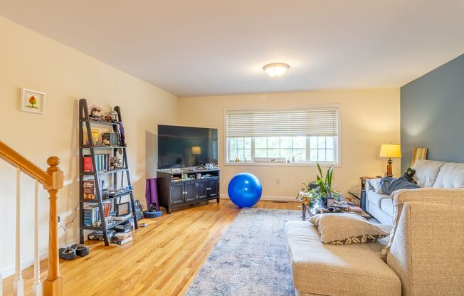 Spacious Luxury Multi Level, 2 Bedroom Condo