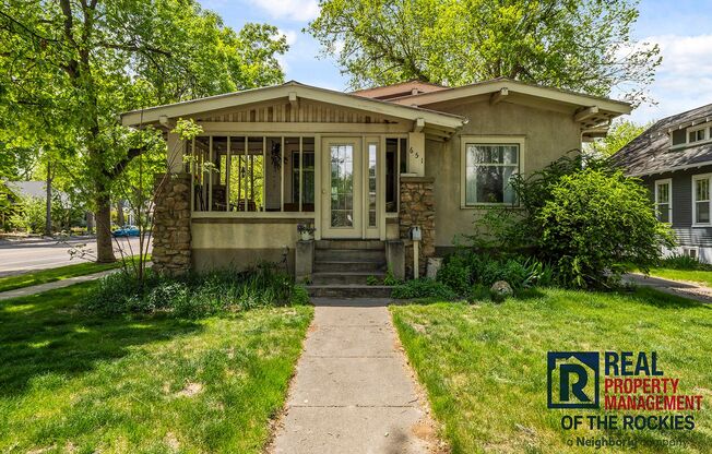 Charming 2 Bed 1 Bath House in Old Town!