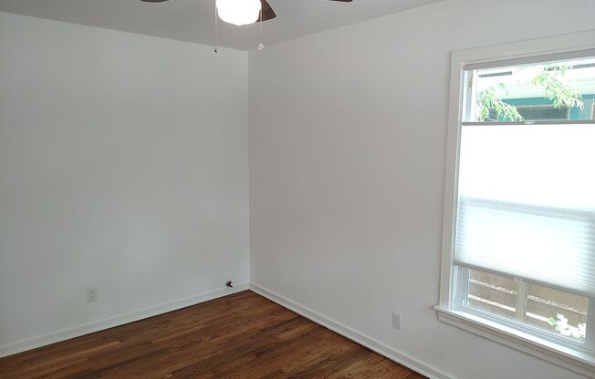 2 beds, 1 bath, $2,100