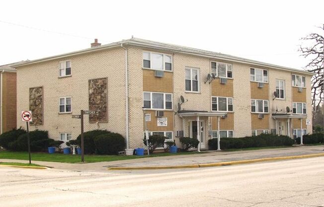 2 beds, 1 bath, $1,450, Unit 2951-GS