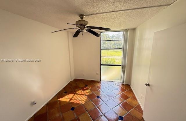 3401 N Country Club Dr