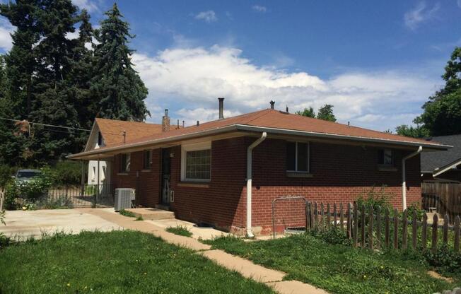 4 beds, 2 baths, 1,763 sqft, $3,847