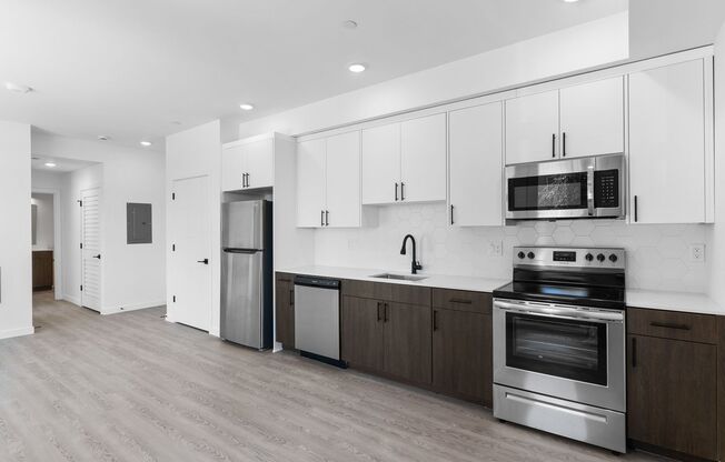 1 bed, 1 bath, 575 sqft, $1,395, Unit 6