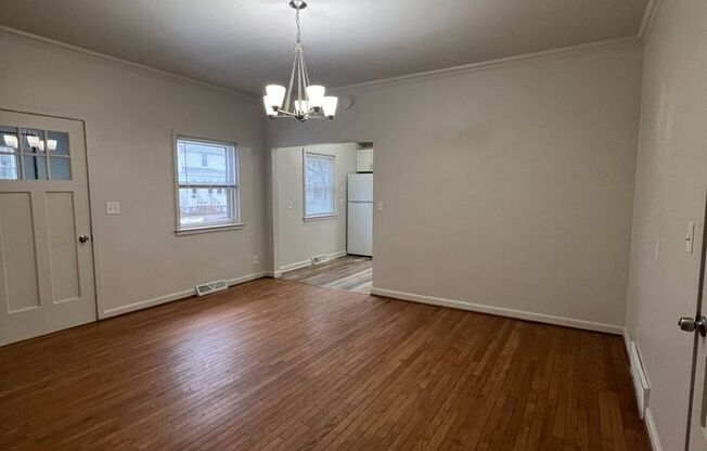 3 beds, 1 bath, $1,350