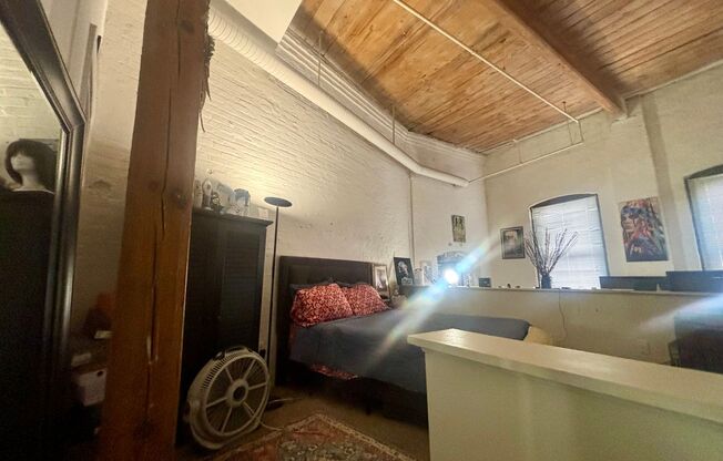 1 bed, 1 bath, 600 sqft, $1,649, Unit 404