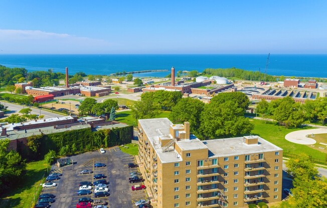 1 bed, 1 bath, 650 sqft, $999, Unit 702-R