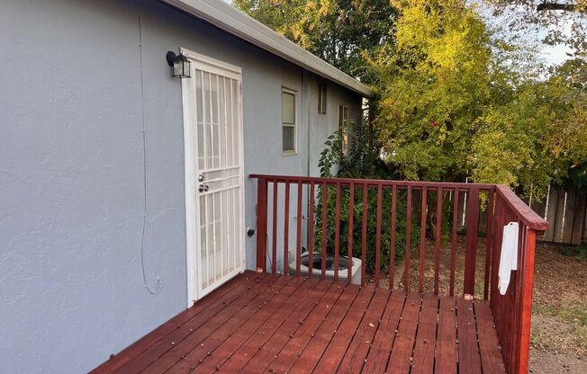 3 beds, 2 baths, $1,750