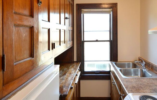 1 bed, 1 bath, 410 sqft, $965, Unit 19 - 201