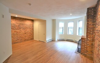 1 bed, 1 bath, 745 sqft, $3,075, Unit 40-PE
