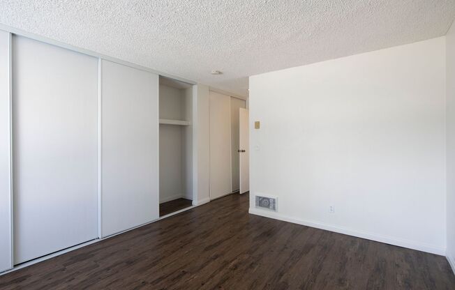 1 bed, 1 bath, 690 sqft, $1,850, Unit 078