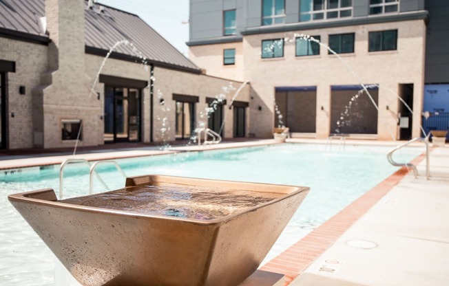 Glimmering Pool at Scott's View, Richmond, 23230