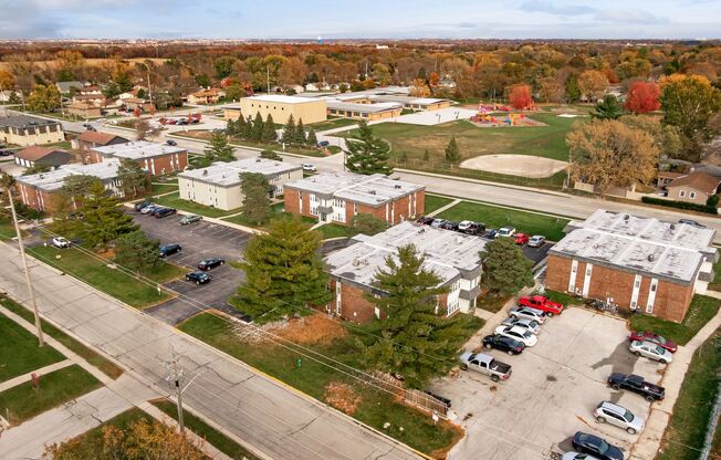 3 beds, 2 baths, 1,026 sqft, $1,350, Unit 1103-6