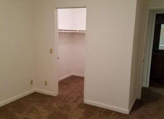 1x1  bedroom