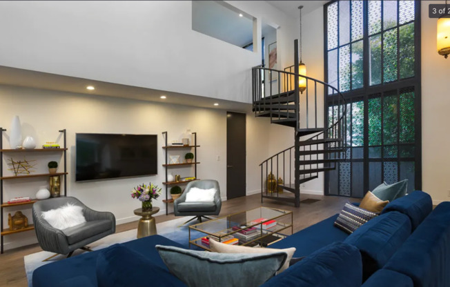 Come home to this Modern 2-bedroom Townhome in West Hollywood!