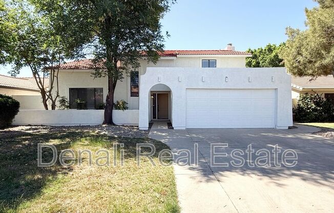 1529 E EDGEWATER DR